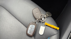 Hyundai IONIQ 1.6 GDi Plug-in Hybrid Premium SE 5dr DCT Hatchback